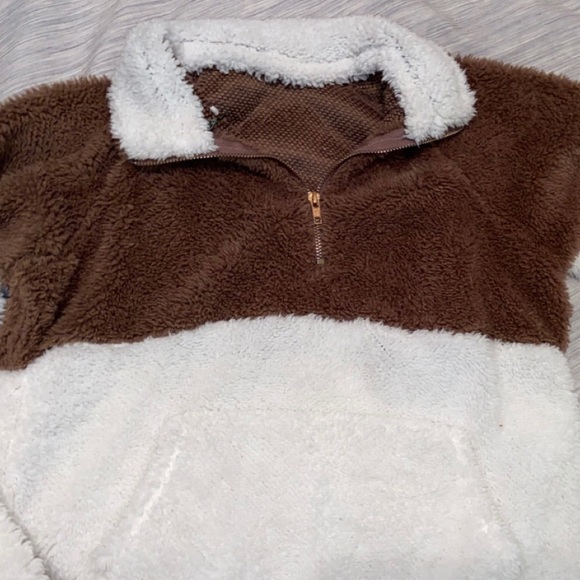 Fuzzy Sherpa - Picture 2 of 4